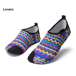 Lunamy 2018 New Light Weight Men Aqua Shoes Quick-Drying Beach Sea Sporty Slip-On Women Yoga Water Shoe For Swimming Gym Fitness - Canada Outdoors